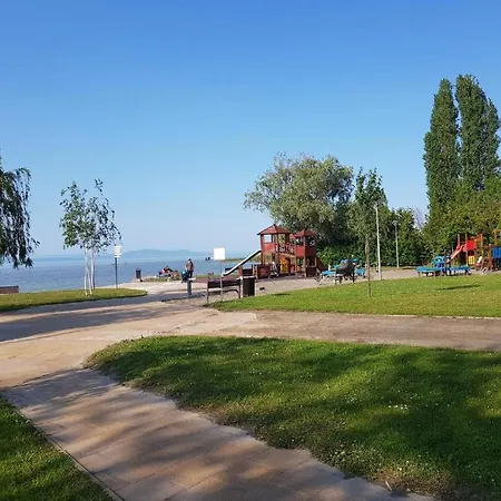 Zsofi Apartman * Fonyod