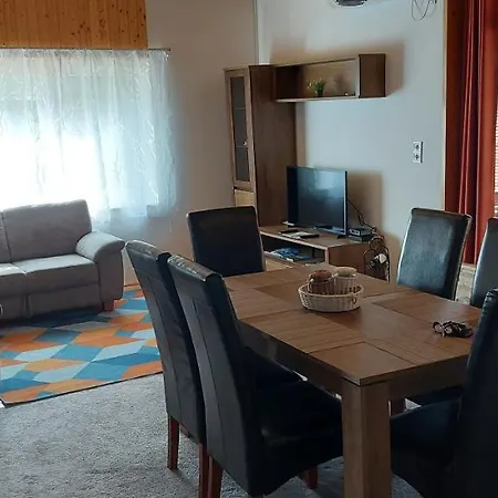 Apartment Zsofi Apartman *