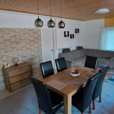 Zsofi Apartman Apartment *